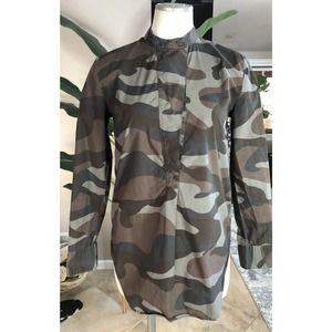 Madewell Camouflage Long Sleeve Collarless Top